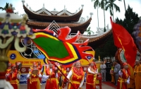 Huong Pagoda on Opening